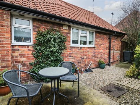 cottage haxby